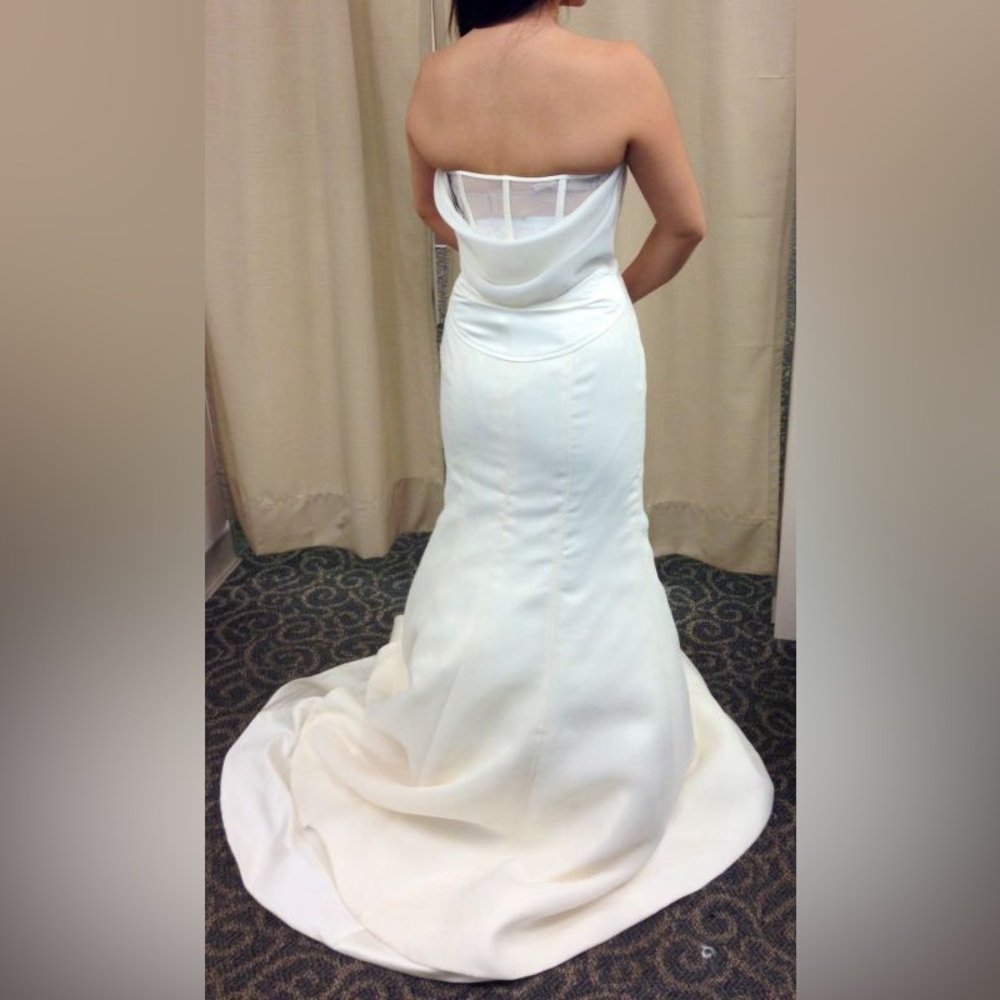 White by Vera Wang Wedding Gown Size 10